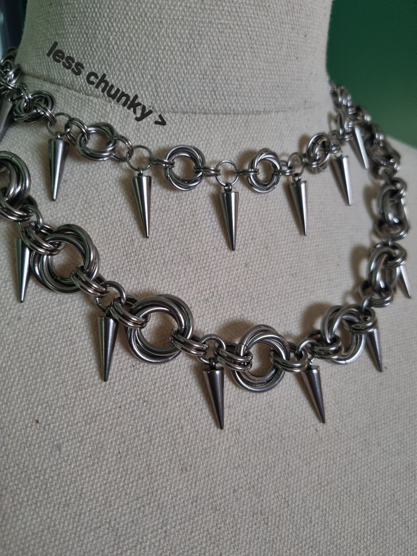 Thorns Choker | Less Chunky