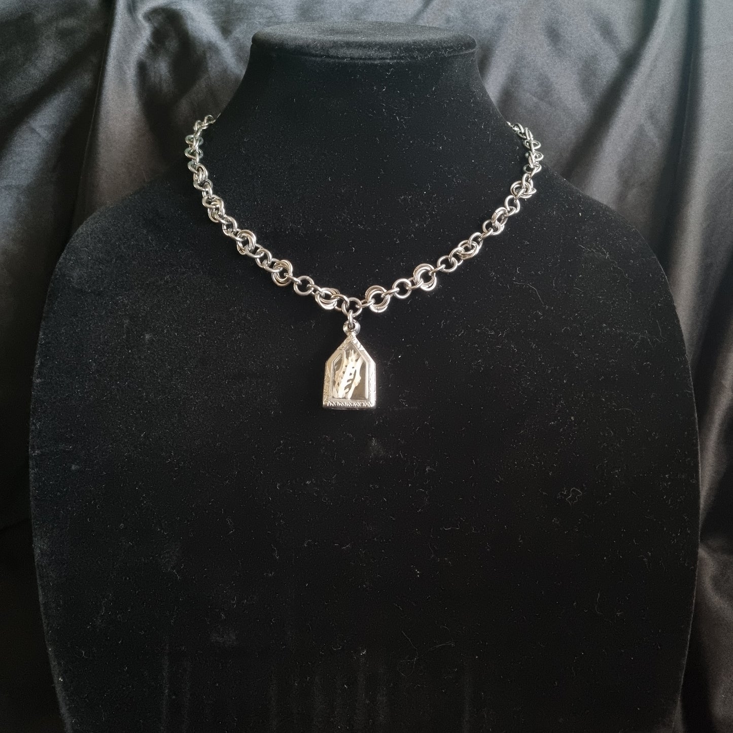 Mouse Pelvis Necklace |