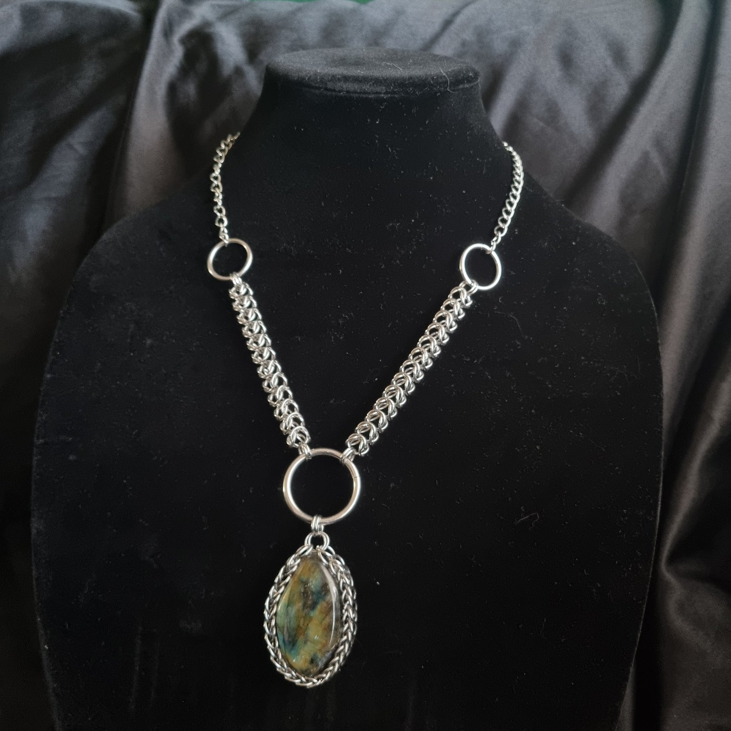 Labradorite Pendant | Chainmaille Necklace