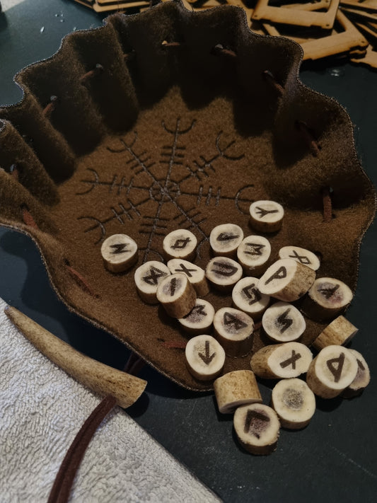 Elder Futhark Runes | Deer Antler, Runes | Ritual initiation | Divination Runes | Viking Runes|